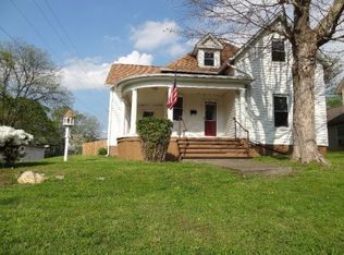 411 N C St, Lenoir City, TN 37771