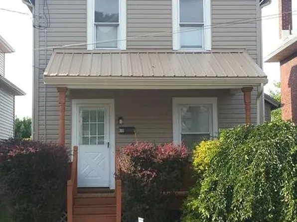 610 Wayne Ave, Ellwood City, PA 16117