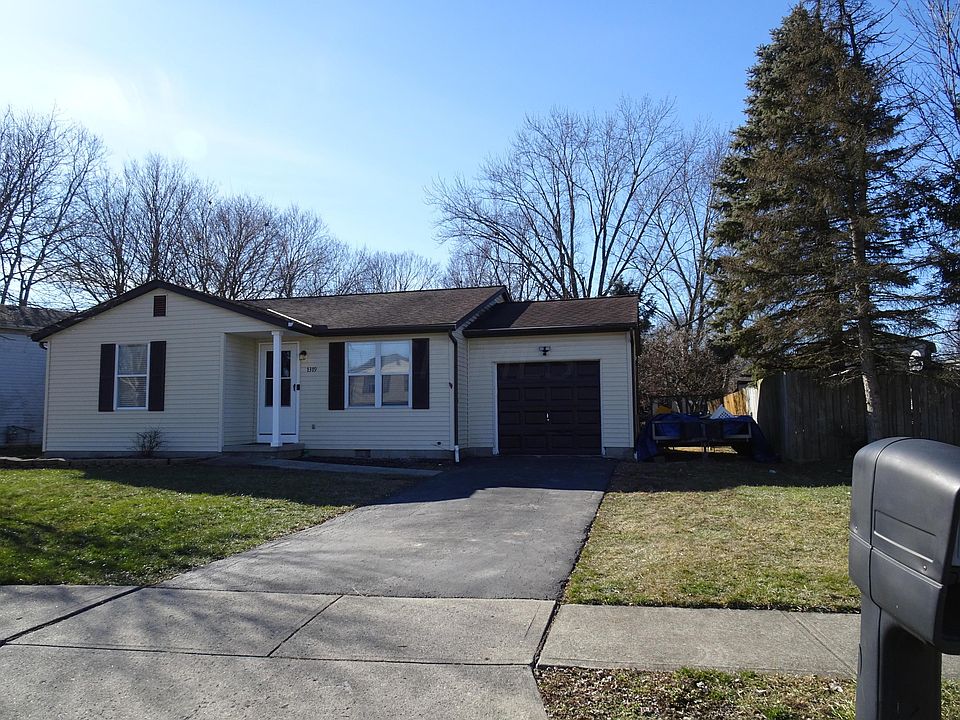 1st image of 1319 Curry Dr