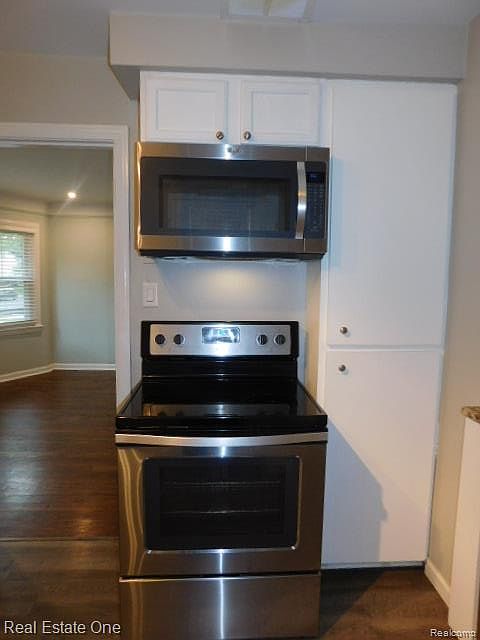 203 S Wilson Ave, photo 10