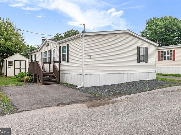 3rd image of 13 Midway Ave
