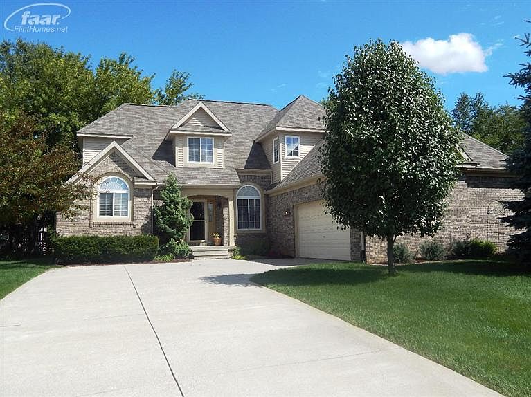 1st image of 16359 Sleepy Hollow Dr