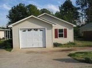 431 Hollow Ridge Dr, Athens, GA 30607