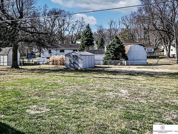 5th image of 7338 Park Crest Dr