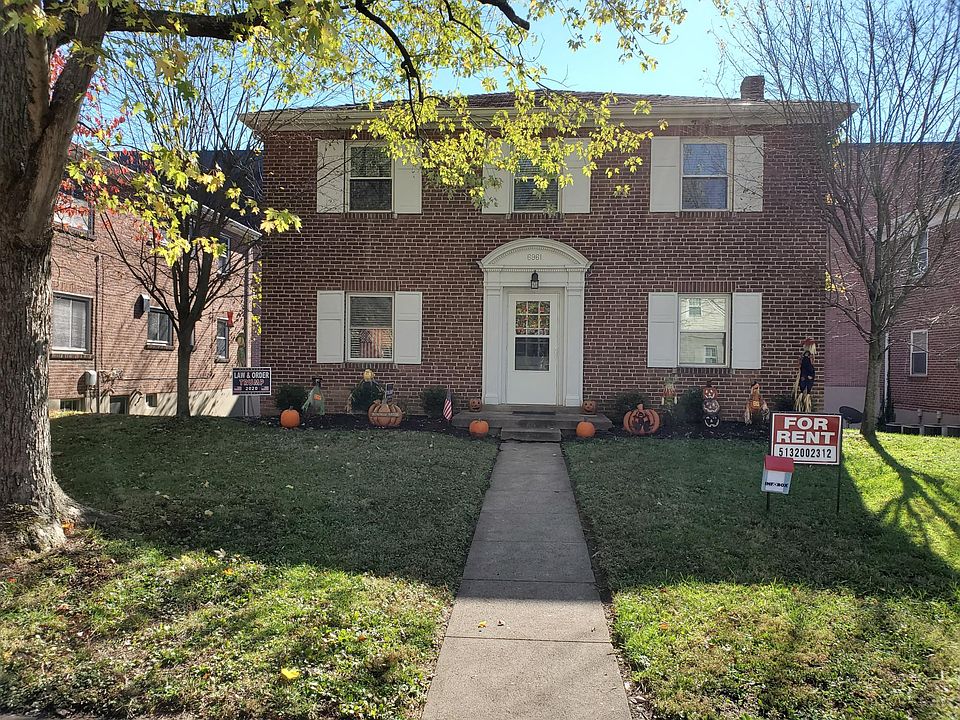 Beautiful all brick building , walk to square.