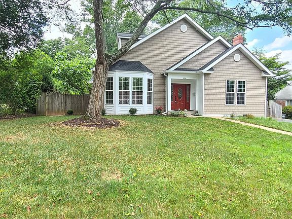 4th image of 3816 Ridge Rd