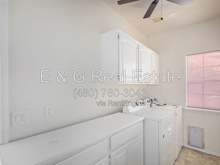 8495 S Maple Ave — Photo 28