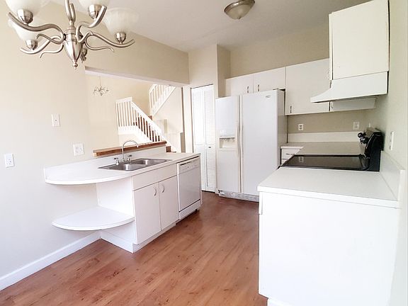 5th image of 1406 NW 126th Way