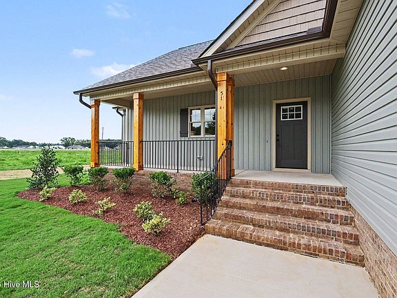 3rd image of 51 Clio Court