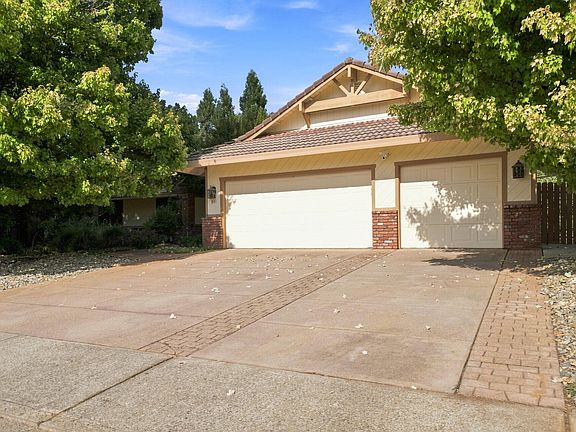2nd image of 891 Sunriver Ln