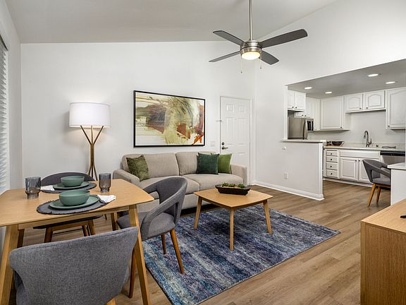 4th image of 15909 Avenida Venusto #1332