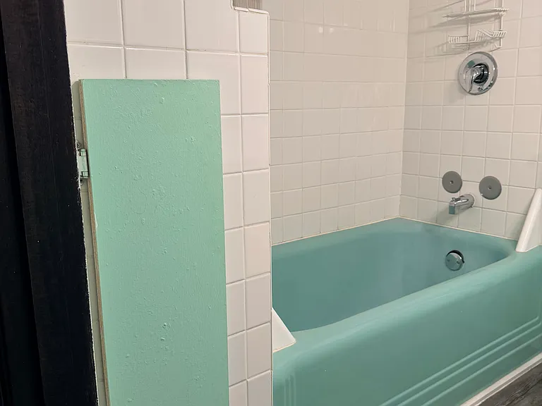 1308 E Indiana Ave — Photo 24
