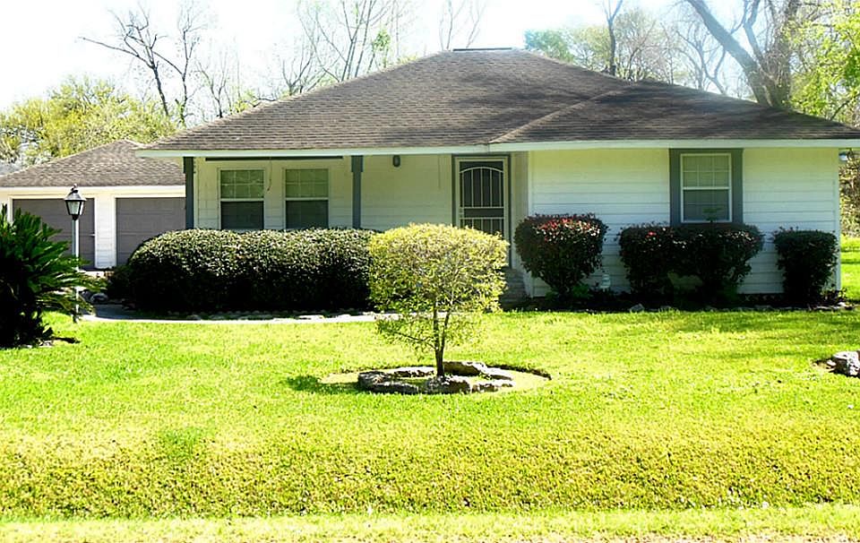 1st image of 9916 Sunnywood Dr