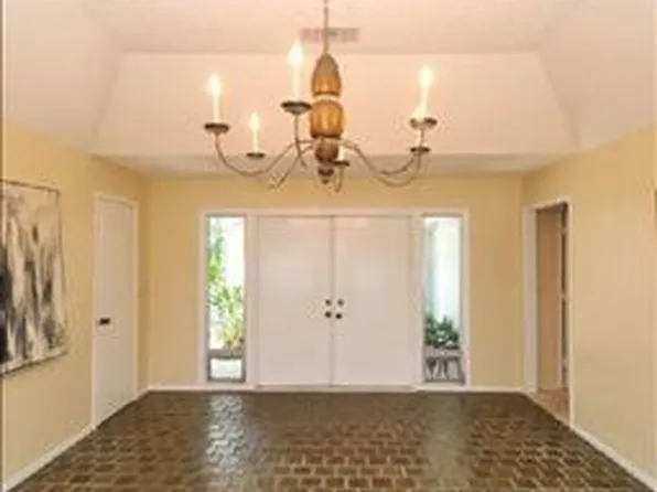 293 Lookout Point Dr, Osprey, FL 34229