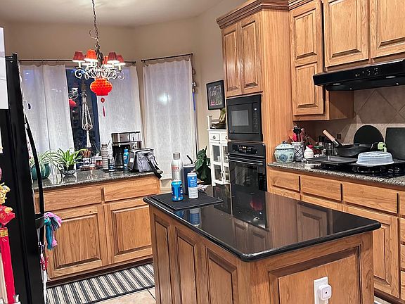 5th image of 6104 Purple Aster Ln NE