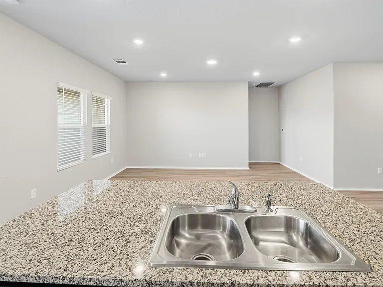 5912 Berriweather Dr — Photo 6