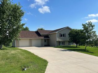 2652 Morning Star Ct, Rapid City, SD 57703