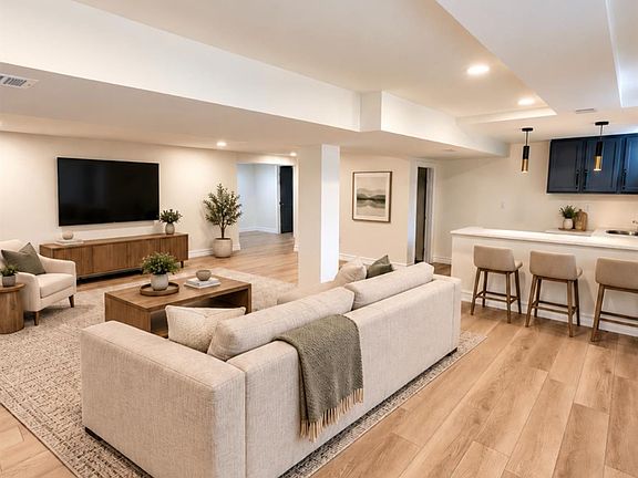 3rd image of 1105 Innercircle Dr