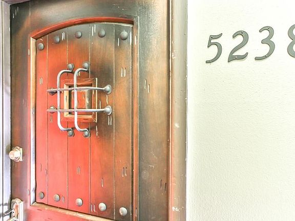4th image of 5238 Memorial Dr #5238