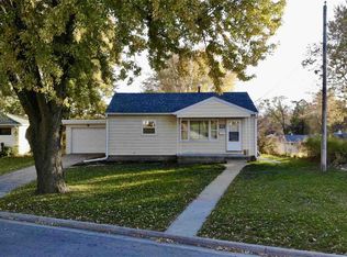 916 Alabar Ave, Waterloo, IA 50701