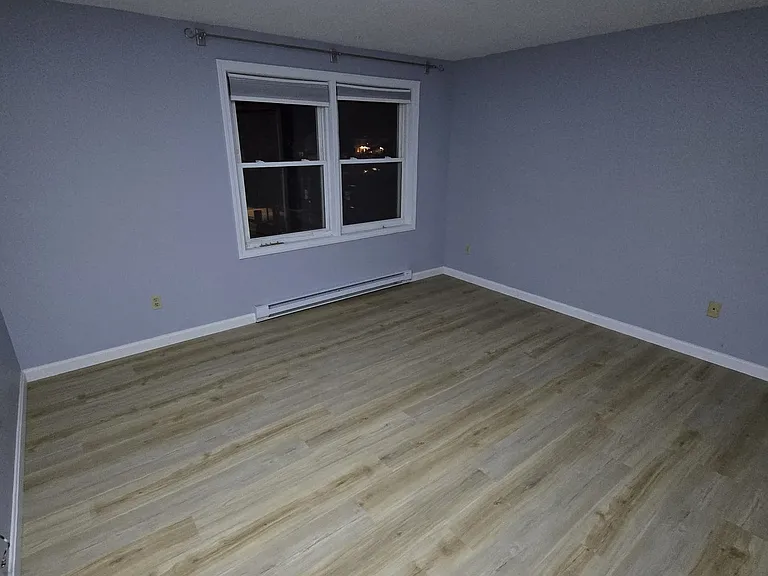 812 Court St #D — Photo 20