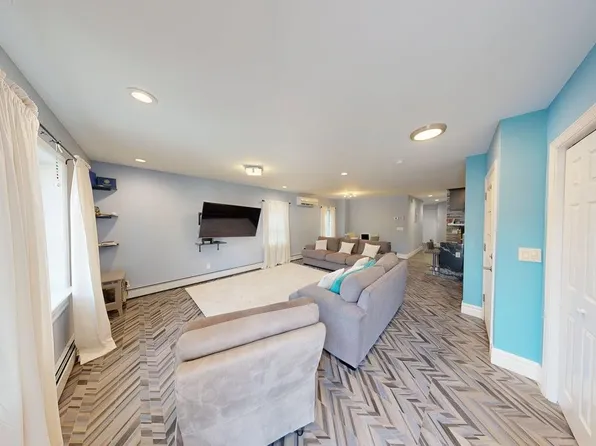 2021 Lafayette Avenue image 1 of 6