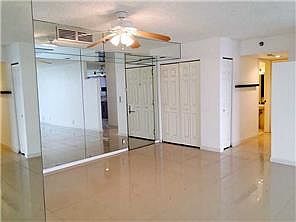 5th image of 3530 Mystic Pointe Dr #Lph02