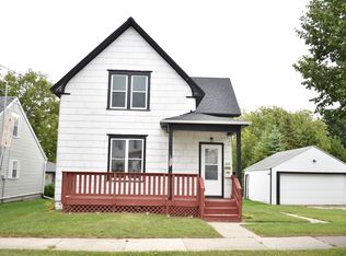 238 Mill St, Algoma, WI 54201