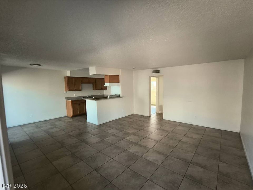 1st image of 504 Calcaterra Cir APT B