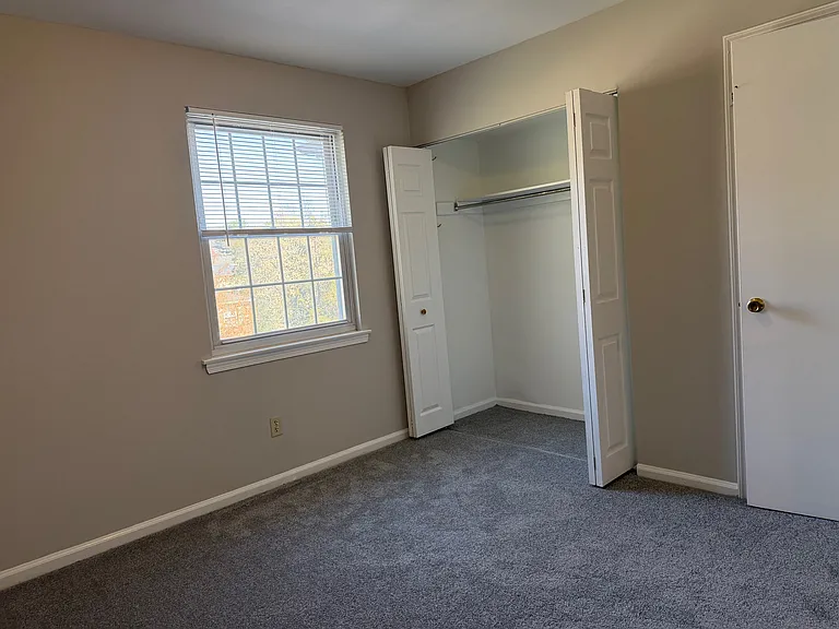 178 Berwick Pl #22M — Photo 14