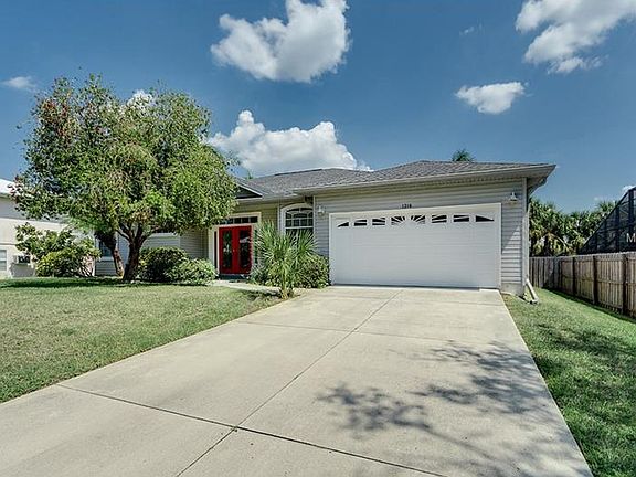 3rd image of 1318 50th Avenue Dr W