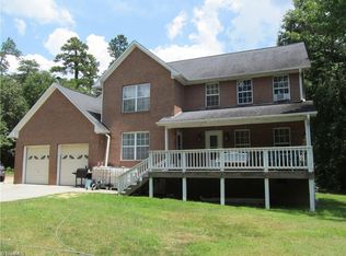 403 Westchester Dr, High Point, NC 27262