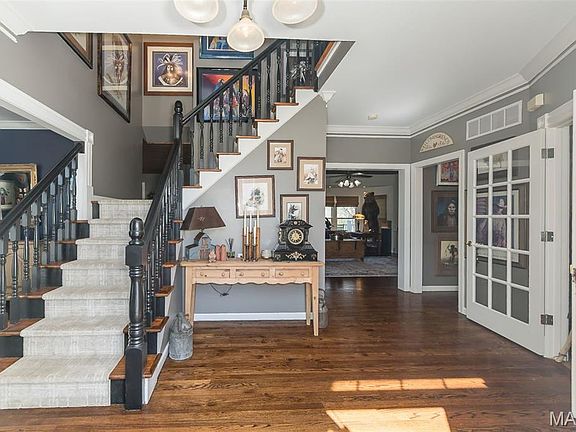 2nd image of 2029 Brook Hill Ln