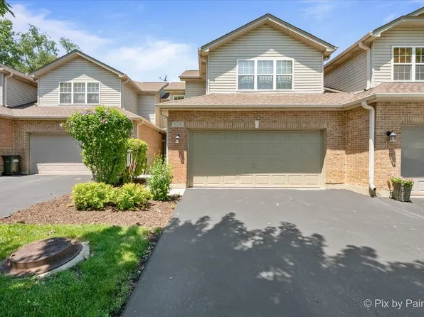 624 Daisy Ln, Roselle, IL 60172