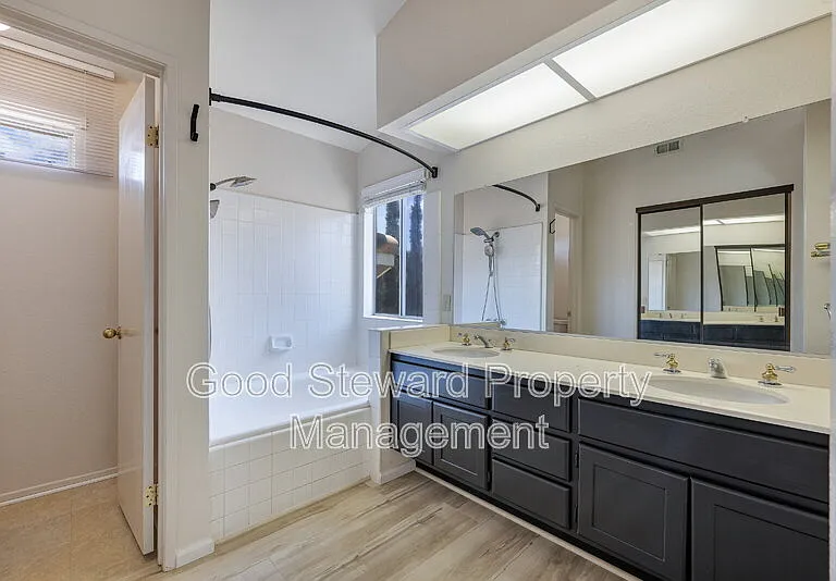 734 Morita Dr — Photo 23