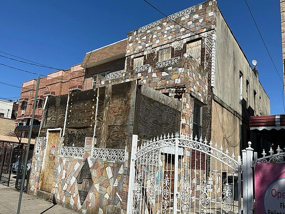 2nd image of 243 Amboy St