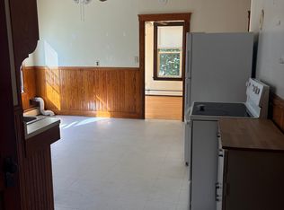 17 Howard St W #2R, Lewiston, ME 04240
