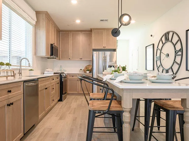 10981 N Wisteria Dr — Photo 6