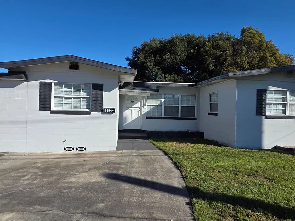 1423 McCoy Rd