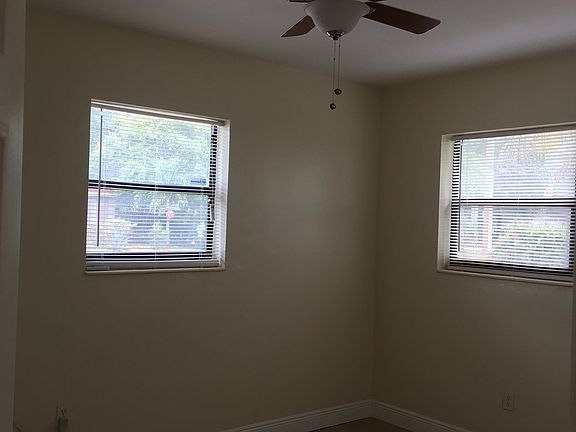3rd image of 972 NE 38th St