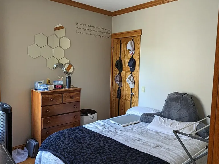 658 W Aldine Ave #3 — Photo 16