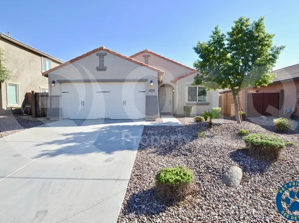 2223 E Hazeltine Way, Gilbert, AZ 85298