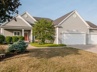 5261 Torrey Pines Dr, Kalamazoo, MI 49009