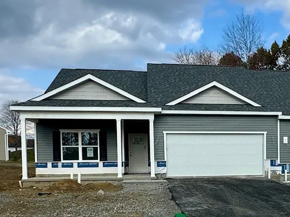 356 Gleneagles Dr, Butler, PA 16001