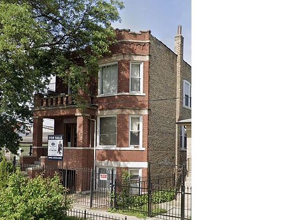 2nd image of 1943 N La Crosse Ave APT 2