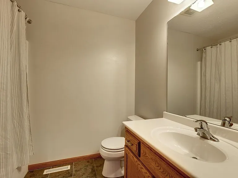 1187 Blackhawk Dr SW — Photo 27