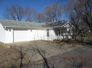 206 Leeman Ave, Decatur, AR 72722