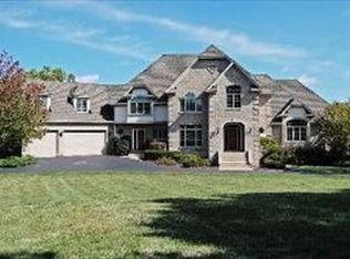 4 Barberry Dr, Hawthorn Woods, IL
