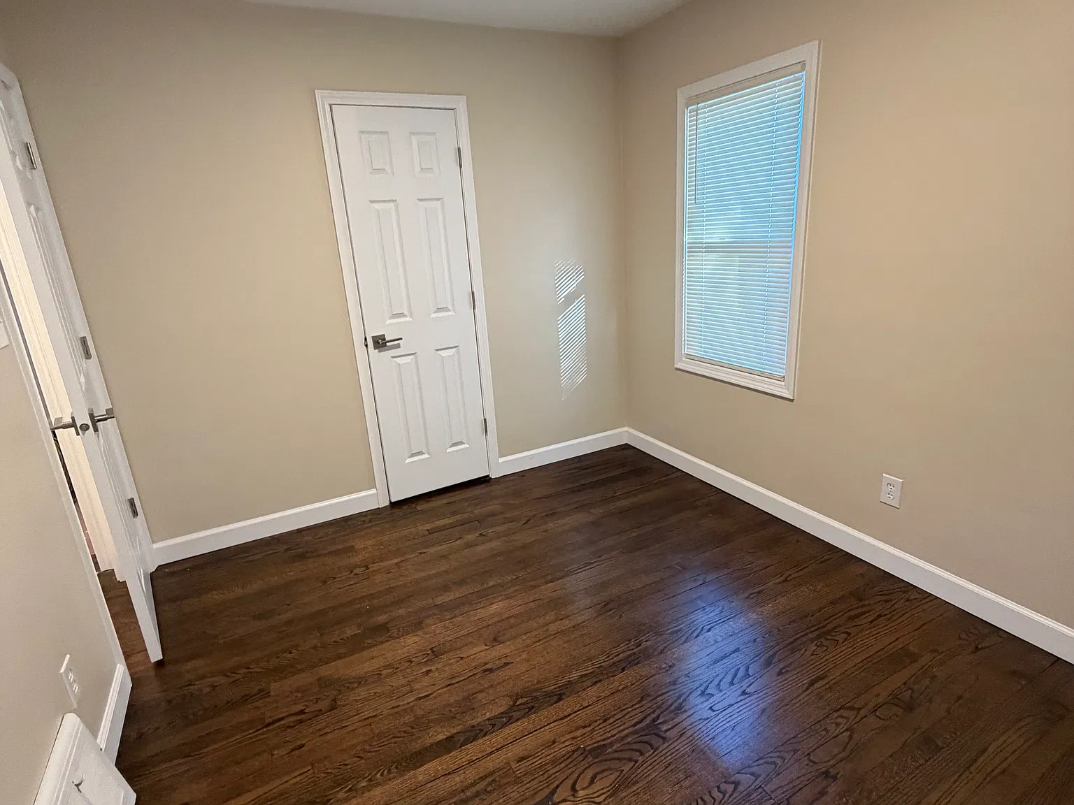 4 bed, 1250 sqft, $1,500 — Photo 4