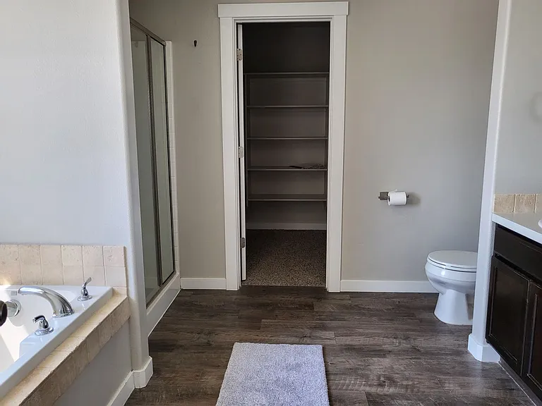11913 Sanderling Ct — Photo 5